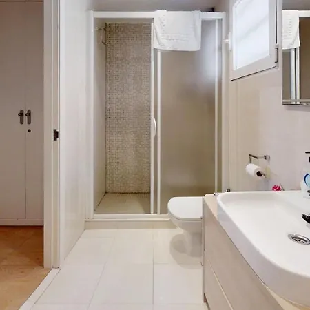 Beach & Pool Apartment Alicante